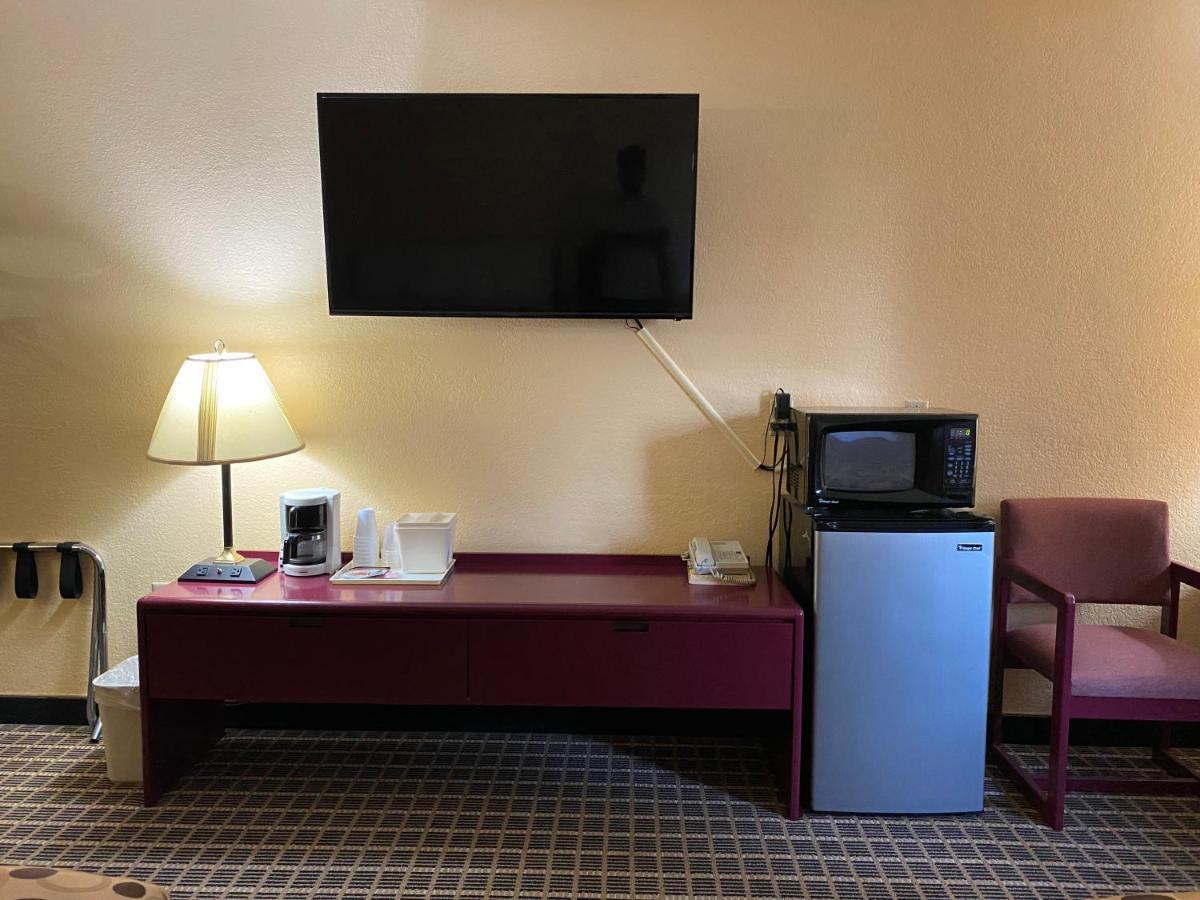 America'S Stay Inn Stewartville Εξωτερικό φωτογραφία